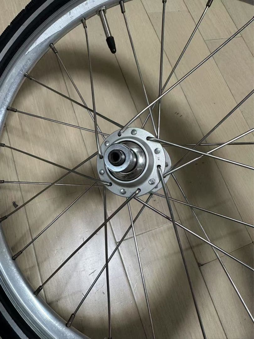 BIRDY リアホイール　SHIMANO CAPREO FH F700A ハブ