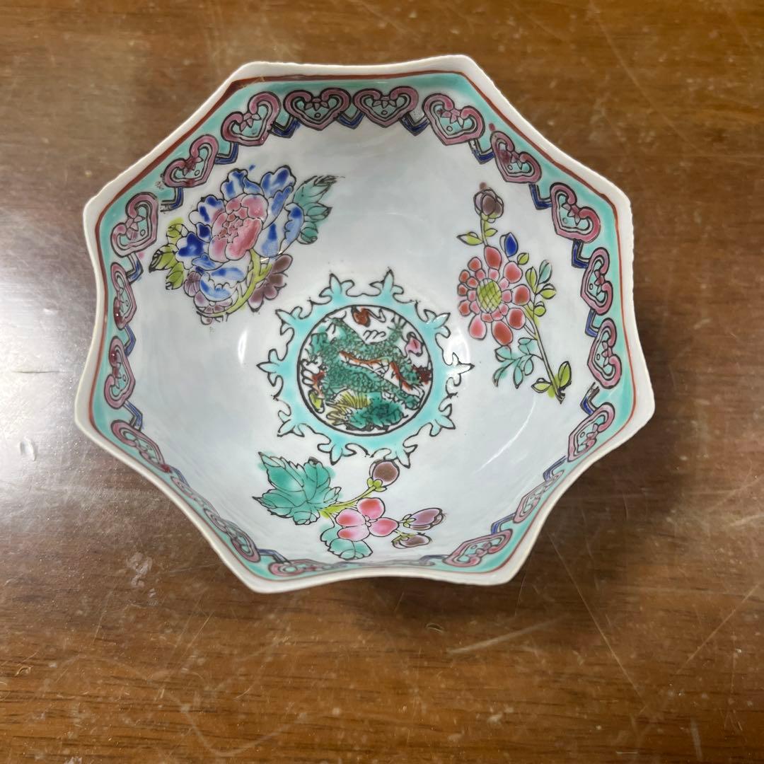 中国景徳鎮産八角形の花柄陶器ペア