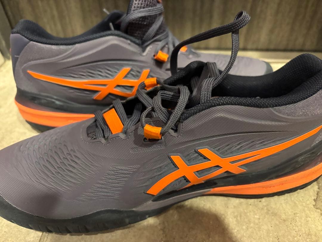 1度のみ試し履き　ASICS テニスシューズ GEL-RESOLUTION X