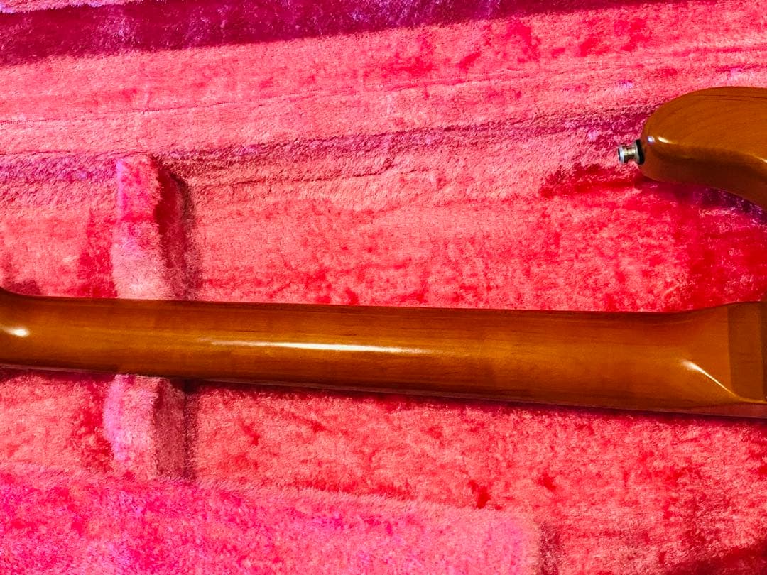 VARITA VST001 ヴァリータ　ストラト　SSH EMG フロイドローズ