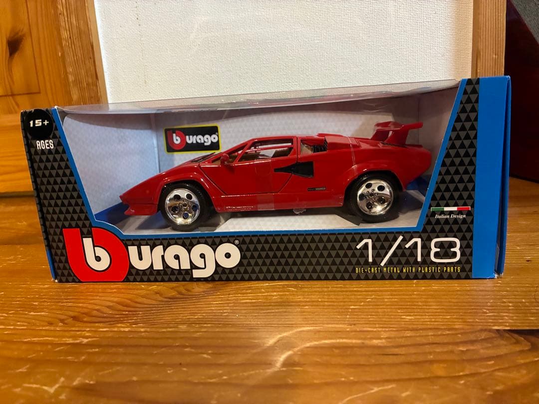 ミニカー Bburago 1/18 Lamborghini Countach 5000