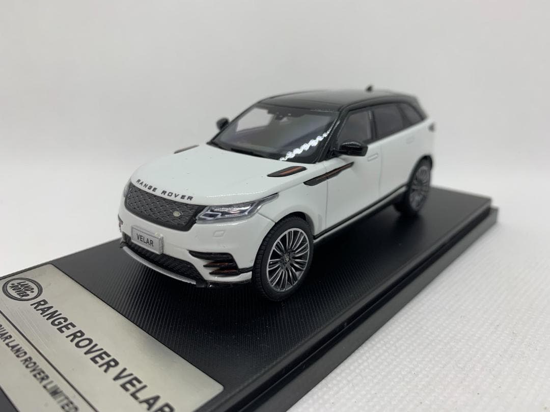 401-015 LCD MODELS 1/43 レンジローバー VELAR