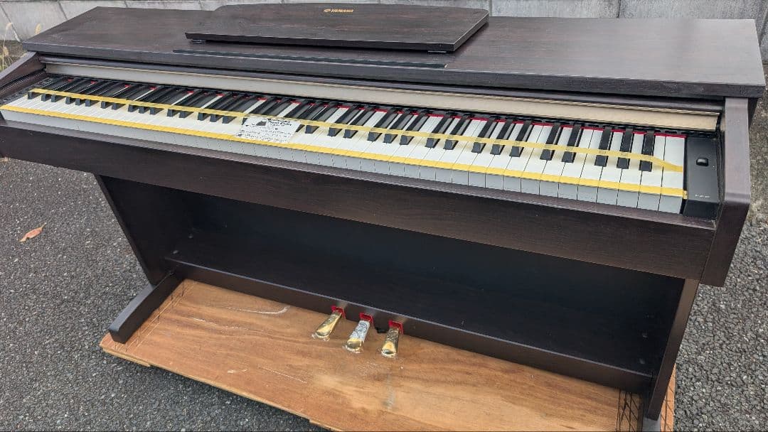 送料込み YAMAHA 電子ピアノ SCLP.320 2007年製 超美品