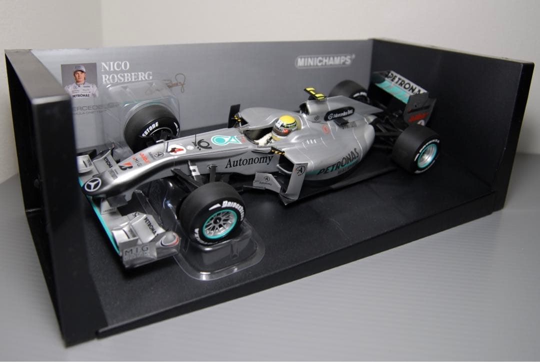 ミニチャンプス F1 メルセデスGP 1/18 ニコ・ロズベルグ ミニカー
