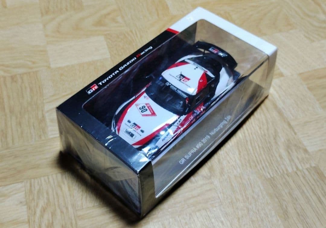 スパーク　トヨタ　GRスープラ　1/43　トヨタガズーレーシング