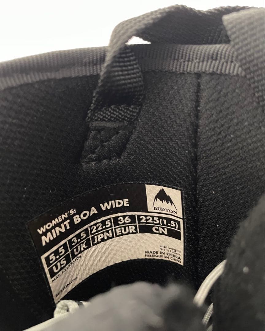 【美品❤︎】BURTON MINT スノーボードブーツ 女性用ブラック22.5cm