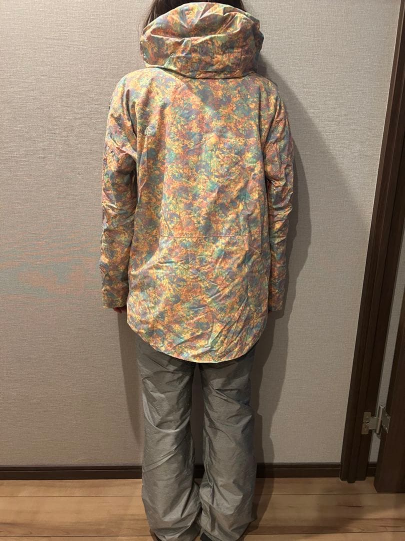 BURTON レディーススノーボードウエア
