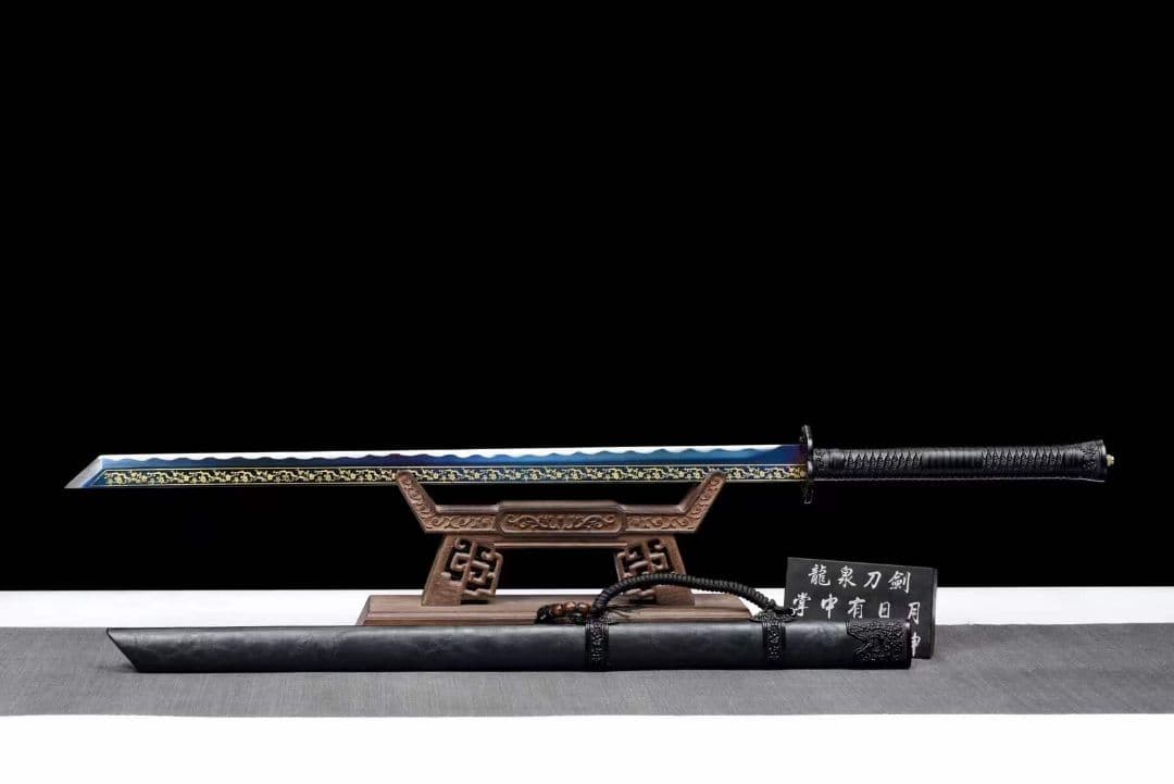 刺繍春刀――（寒梅傲雪）古兵器 武具　刀装具　日本刀　模造刀 居合刀