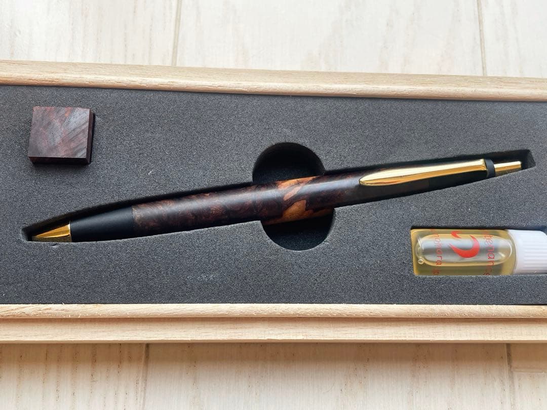 野原工芸　ローズウッドこぶ杢紫白　旧型シャープペンシル