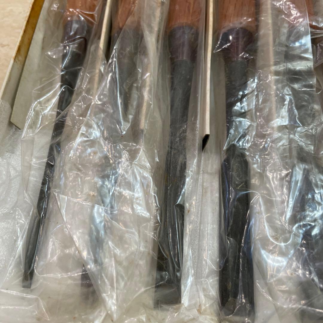 左 久作 赤樫　総面取　10本 組鑿