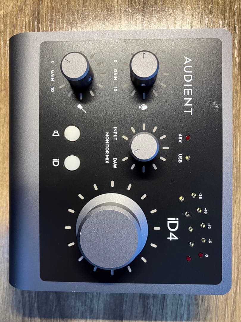 【動作保証・箱付き】Audient audient 「iD4mkII」