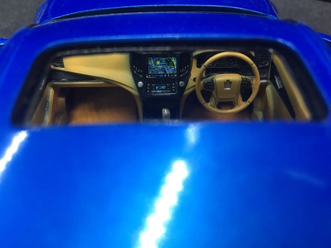 旧車VIPカープラモデル完成品アオシ210クラウンアスリート後期1／24