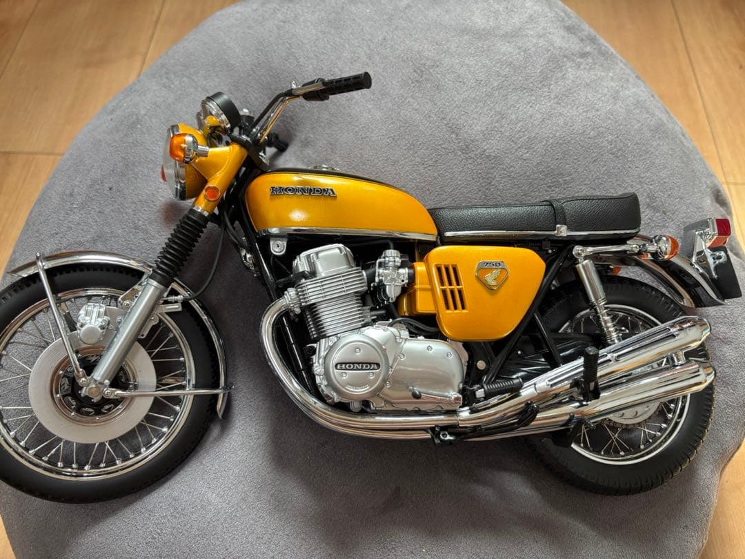 【新品】MINICHAMPS Honda CB 750