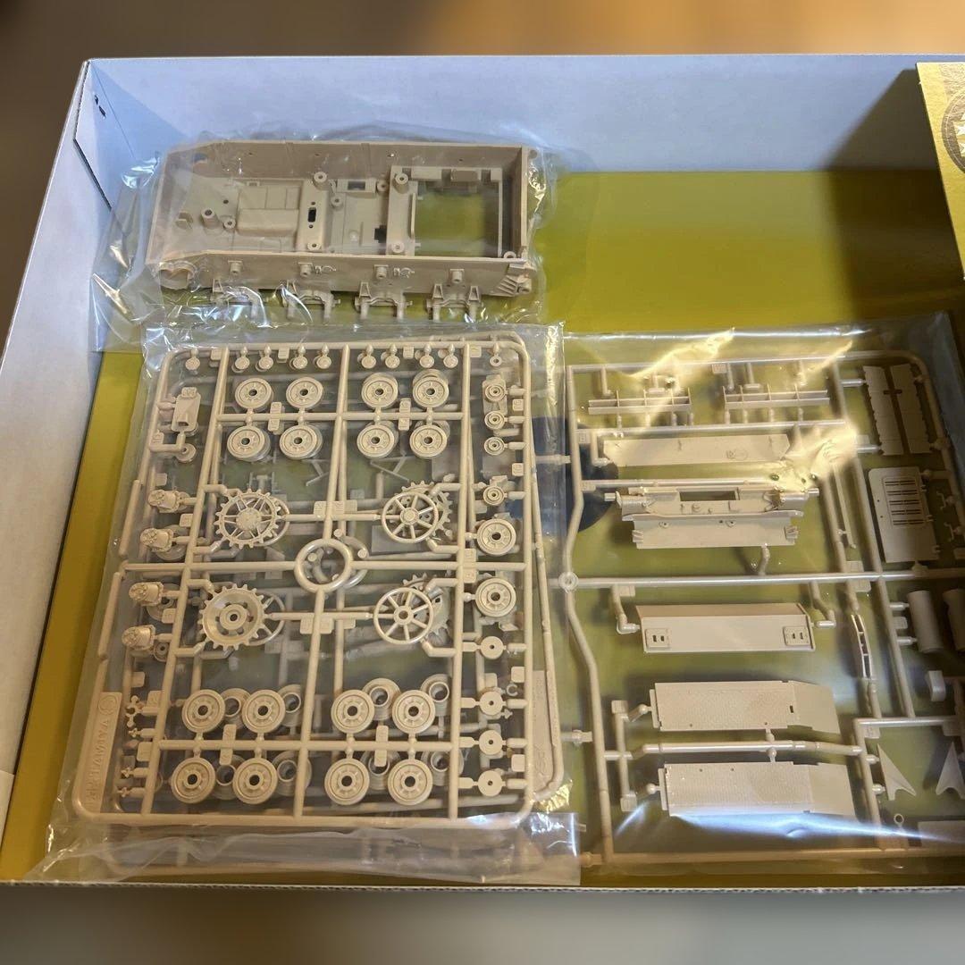 タミヤ1/35 電動ラジオコントロールタンク ドイツ4号戦車J型4chユニット付