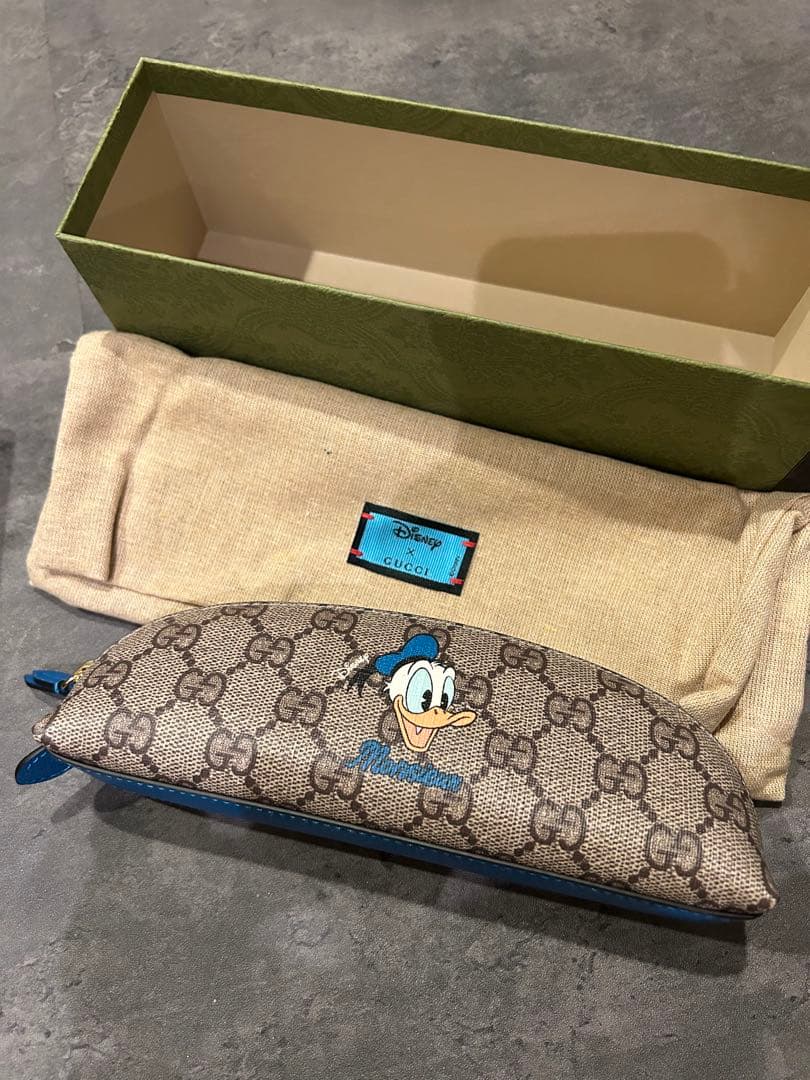 Gucci Donald Duck 筆箱　鉛筆　セット