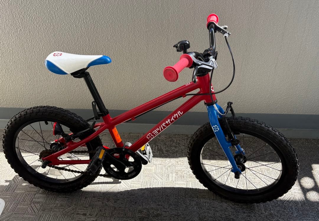 【値下げ済・送料込】ヨツバサイクル 16インチ自転車　ヒーローレッド