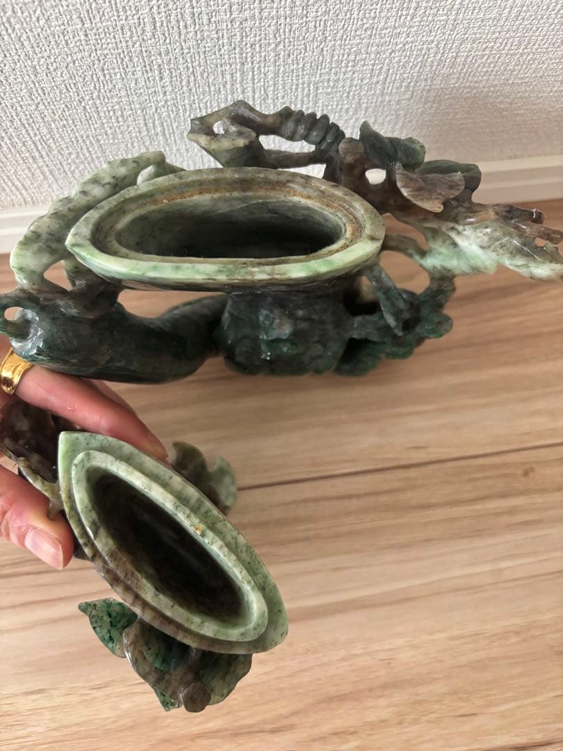 玉石翡翠 植物モチーフ 彫刻 高さ約25cm