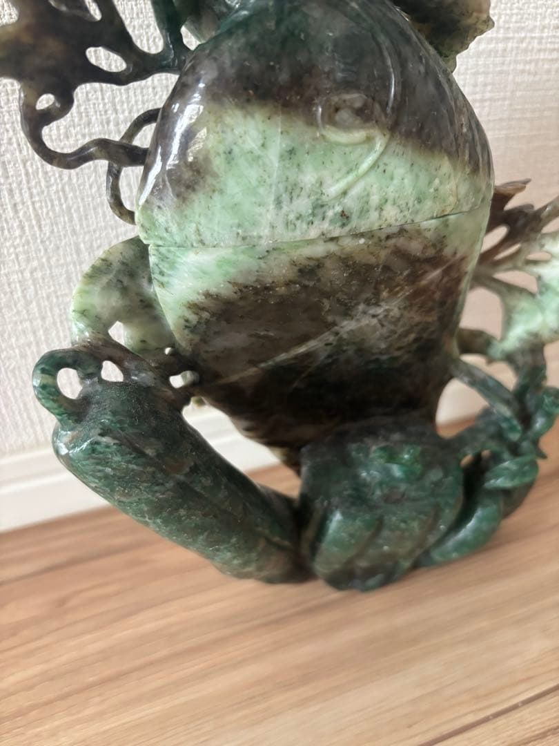 玉石翡翠 植物モチーフ 彫刻 高さ約25cm