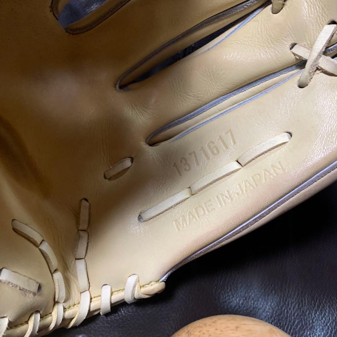 アンダーアーマー 最上級モデル　硬式投手用グローブ　金子千尋モデル　キャメル