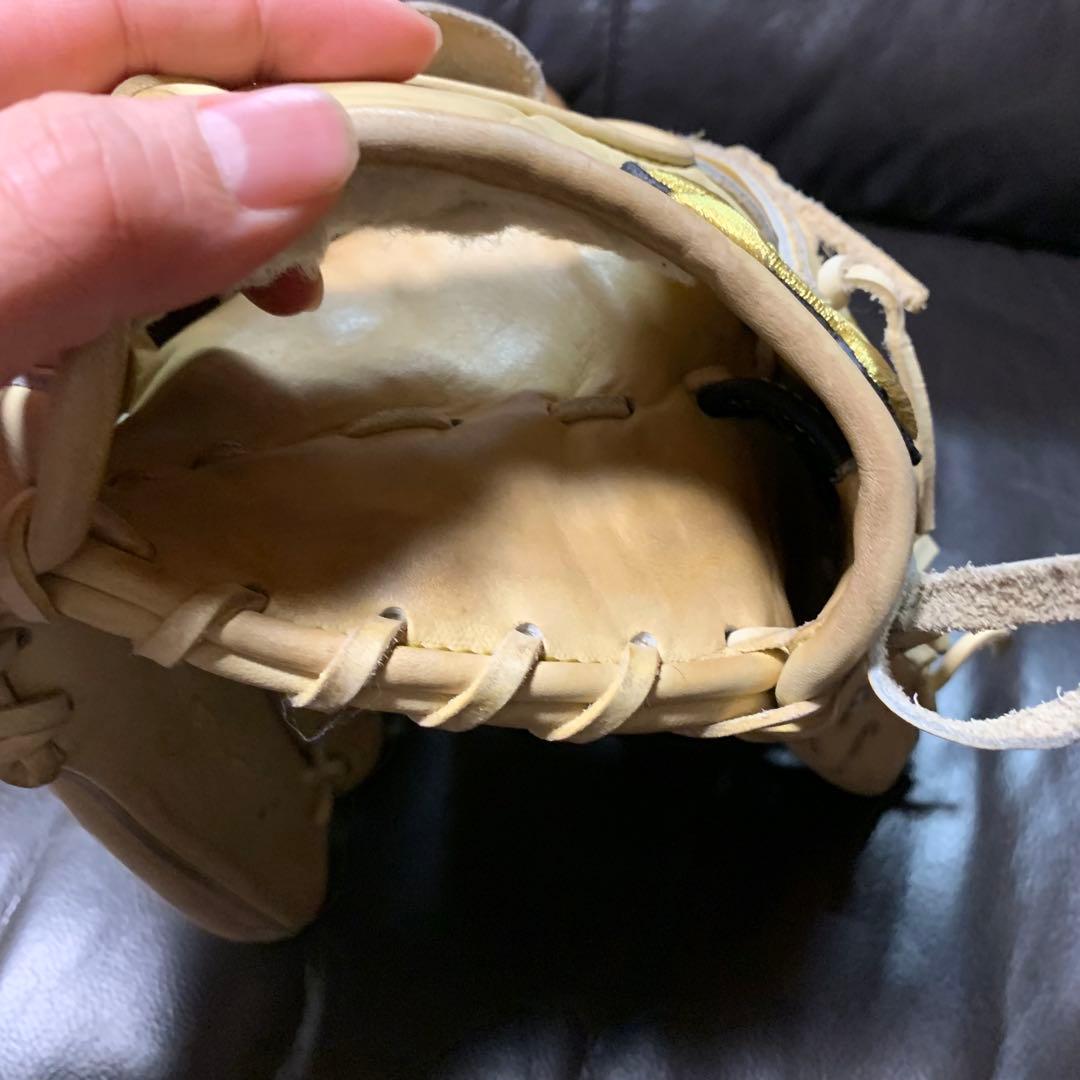 アンダーアーマー 最上級モデル　硬式投手用グローブ　金子千尋モデル　キャメル
