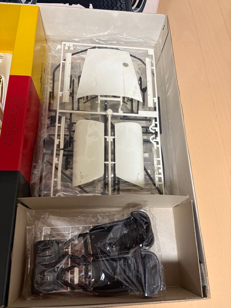 未組立　タミヤ ポルシェターボ RSR Type 934 1/12