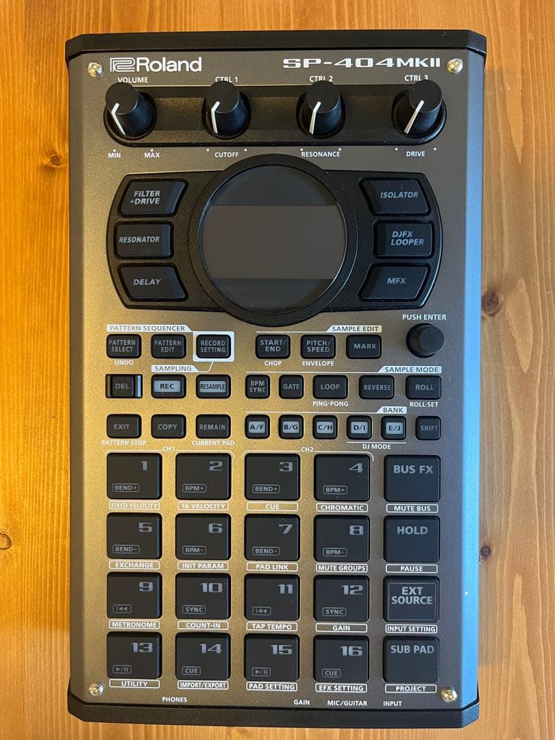 Roland SP-404MKII LINEAR WAVE SAMPLER ビ…