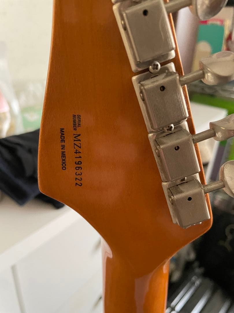 Fender Stratocaster フェンダー ストラト サンバースト