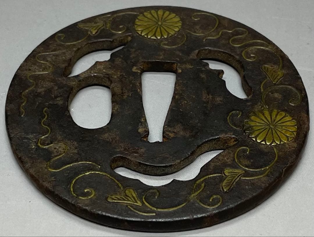 鍔　鉄地　象嵌　菊花紋　刀装具　武具　箱付　e255