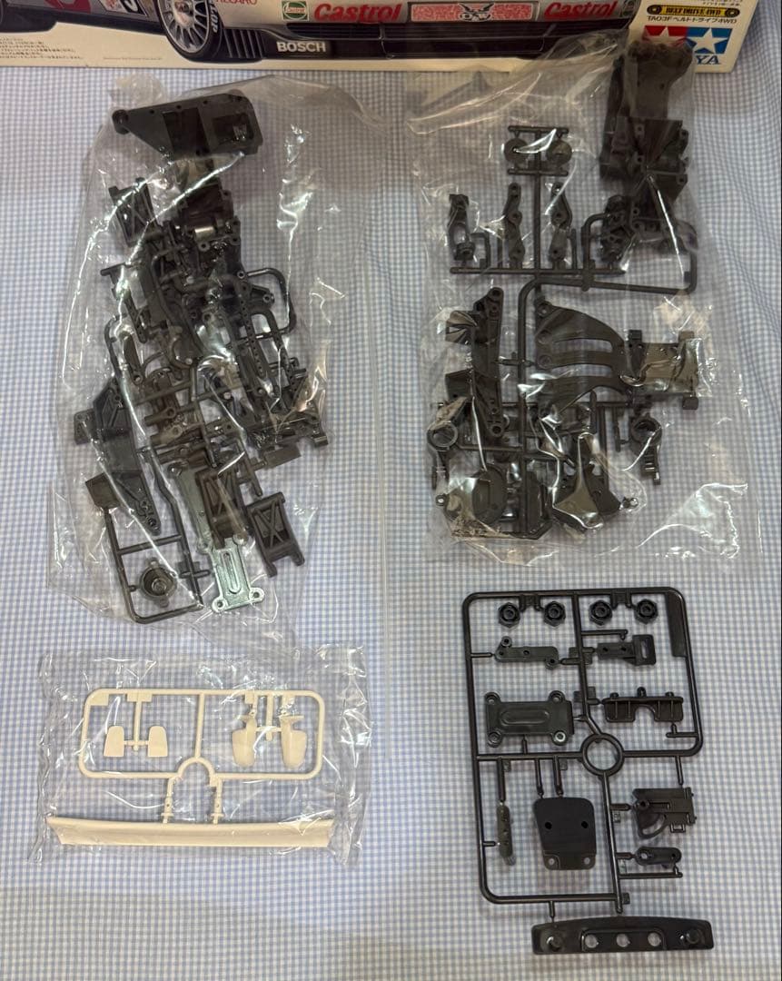 タミヤ★Audi／アウディA4 STW TAO3Fベルトドライブ4WD