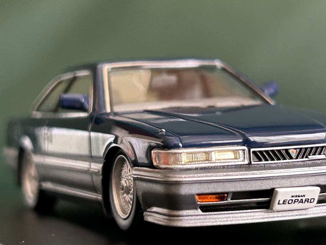 1/43 DISM F31 レパード アルティマ ダークブルーツートン