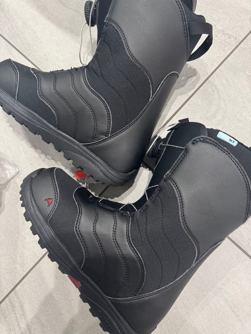 バートン Mint BOA スノーボードブーツ ブラック 23.5キッズ