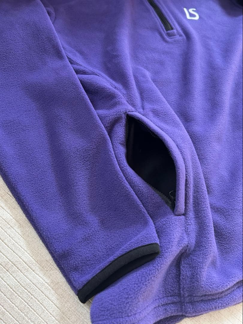 新品未使用 ルースイソンブラ ハーフジップ フリース Mサイズ　刺繍　防寒