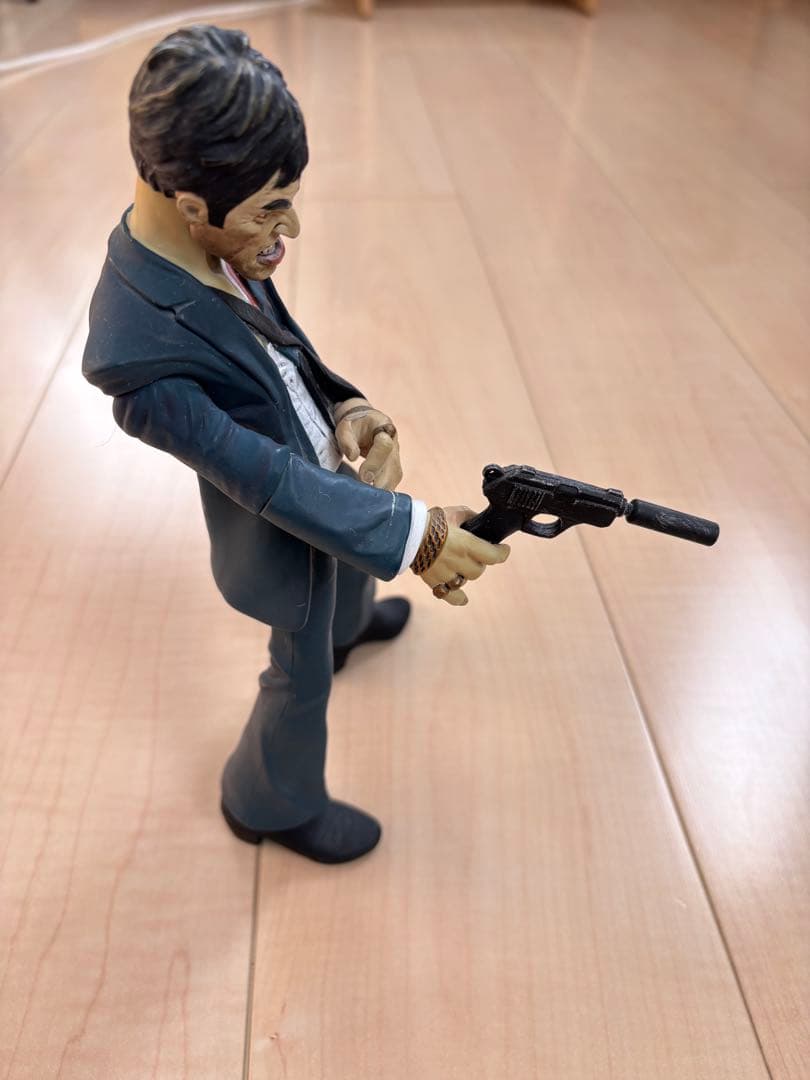 映画　スカーフェイス　Scarface Tony Montana フィギュア