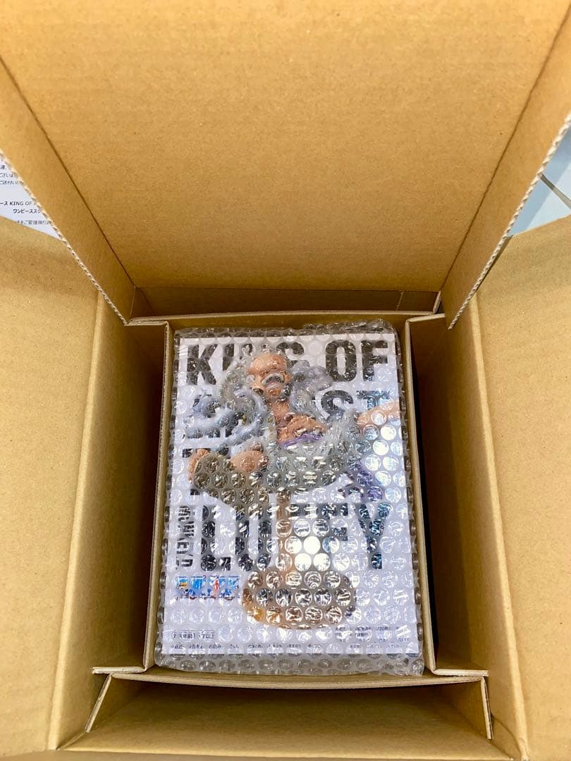 【世界50個限定】ワンピーススクラッチ ルフィ フィギュア