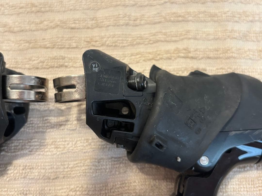 シマノST-R7000 左右レバ-セット 2x11S STIレバー