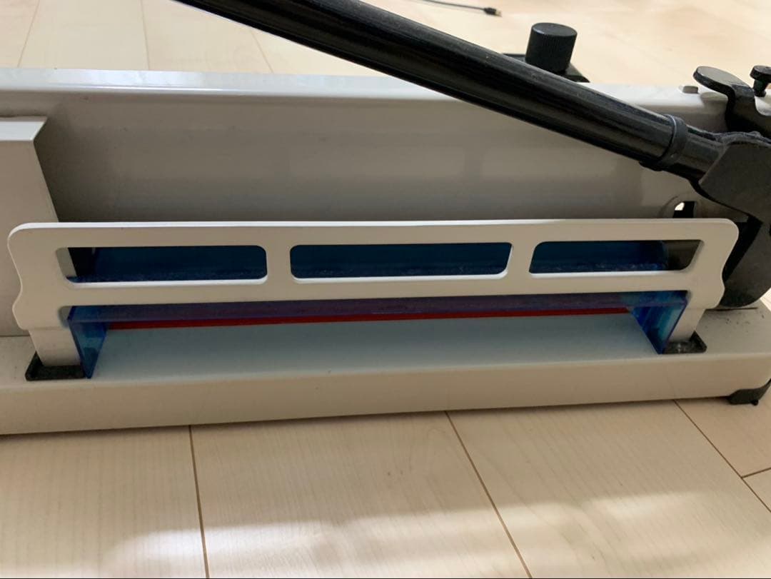 【中古品】ダイシン商事 大型裁断機 ペーパーカッター DS-858A4