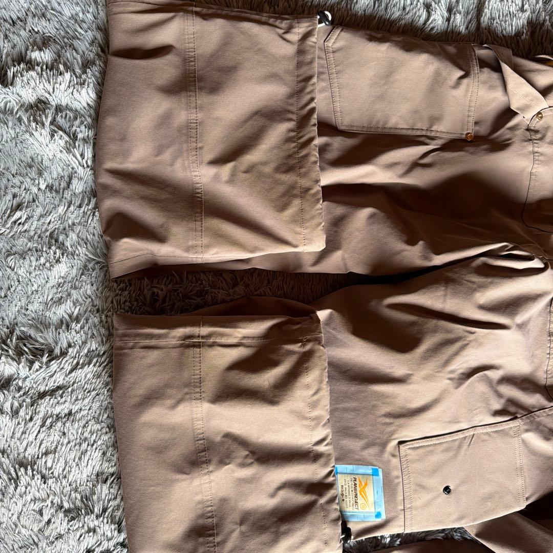 ベージュ フード付きジャケットとオーバーオールセット