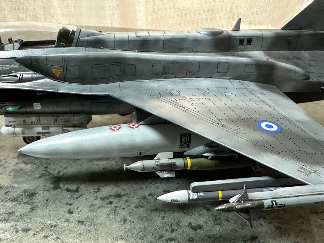 ハセガワ1/48 F-16F (BLOCK 60)FIGHTING FALCON