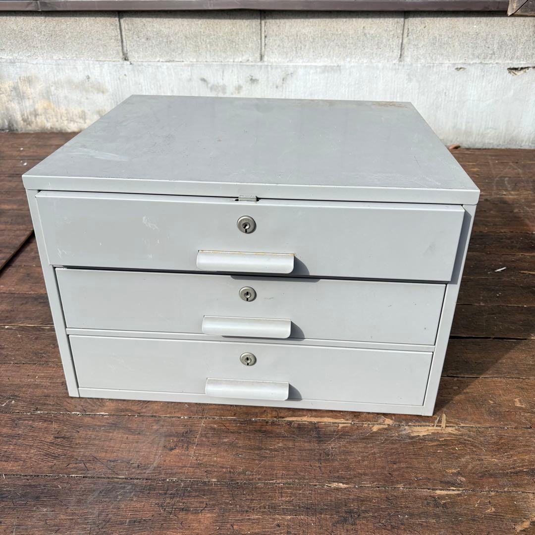 A4 昭和レトロ 3段 スチールキャビネット 書類棚 デスクワゴン 事務用品