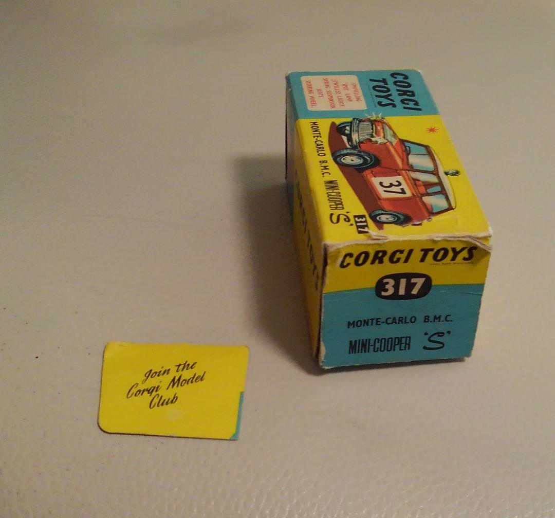 ・モンテカルロクーパーSダイキャストミニカー