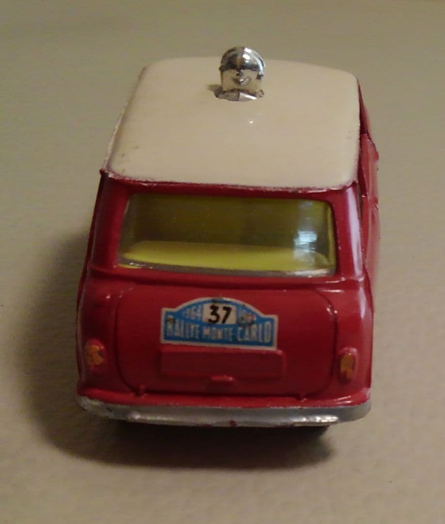 ・モンテカルロクーパーSダイキャストミニカー