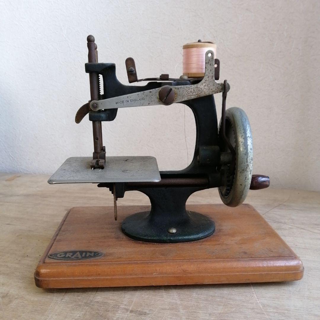 アンティーク　ミシン　イギリス　GRAND ミニ　手回し　オブジェ　ミシン