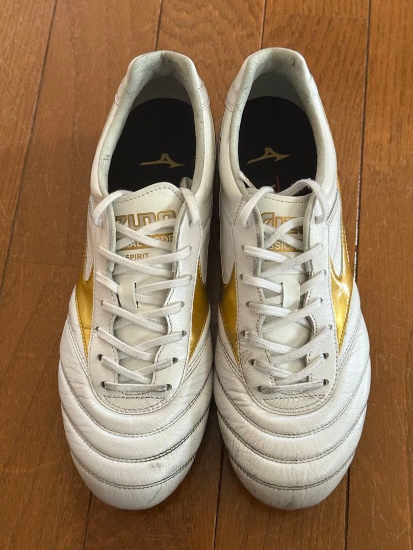 MIZUNO MORELIA II JAPAN ホワイト/ゴールド　25.5cm