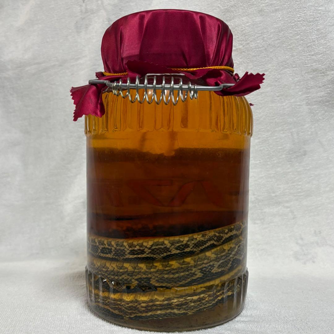 【未開封】 40年前 沖縄特産 ハニーハブ酒 ハブ入り 3,300ml 古酒