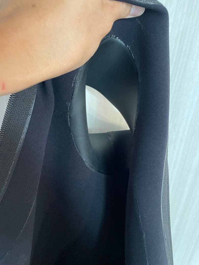 ［新古品・使用20ラウンド未満］coltexウェットスーツ スプリング