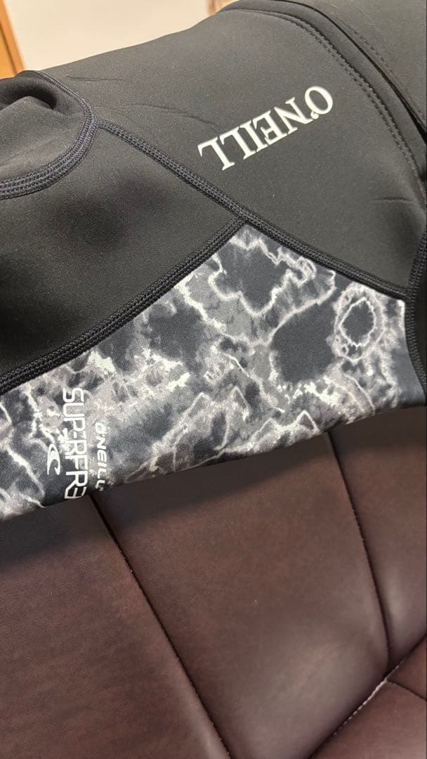 O'NEILL SUPERFREAK タッパーnn