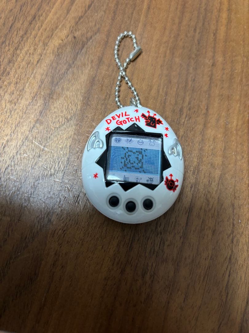 デビルっちのたまごっち　白　ホワイト