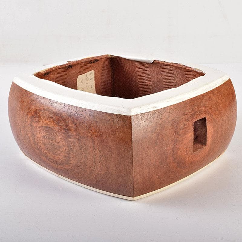 和楽器　弦楽器　唐木紫檀棹　金細三味線　ハードケース付　M　R8637B