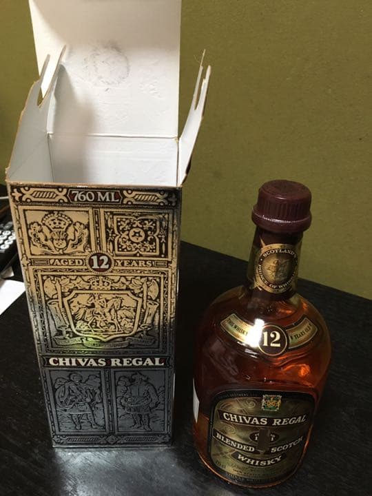 ウイスキー CHIVAS REGAL