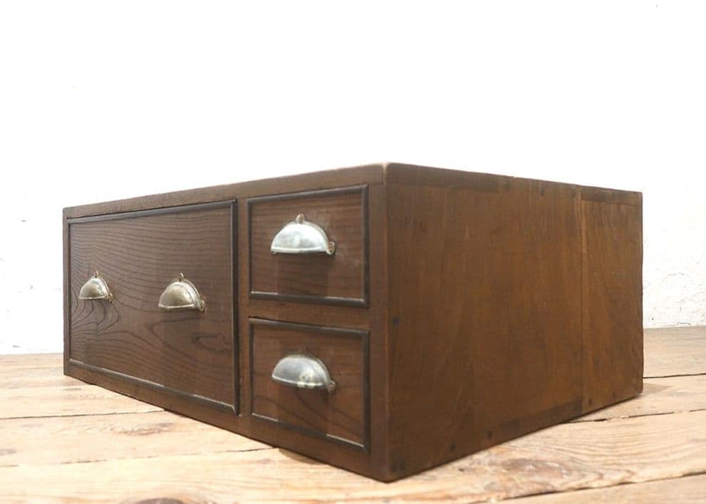 1377 アンティーク　ロータイプの収納棚　展示台　テレビ台　ケース　レトロ